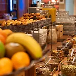 Novotel Centre Bord De Loire 4*