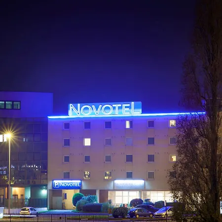Hotel Novotel Centre Bord De Loire 4*