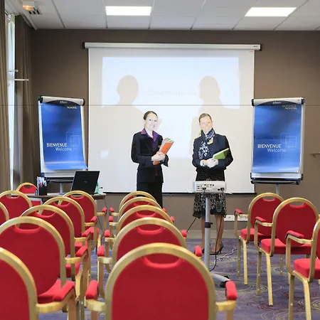 Novotel Centre Bord De Loire 4* Nantes