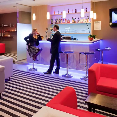 Otel Novotel Centre Bord De Loire