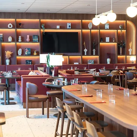 Novotel Centre Bord De Loire 4* Nantes