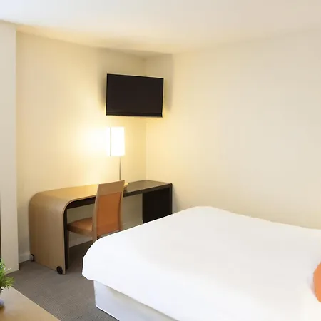 Novotel Centre Bord De Loire 4*