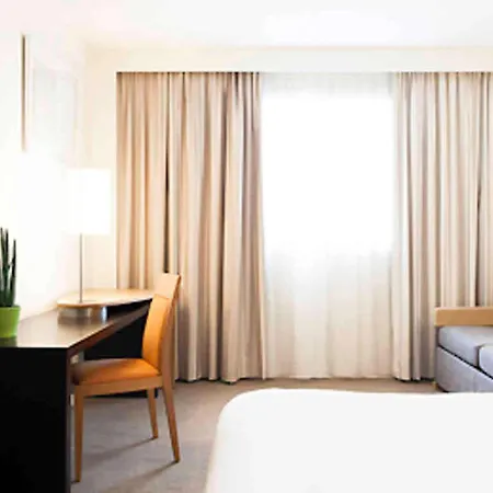Novotel Centre Bord De Loire Ξενοδοχείο