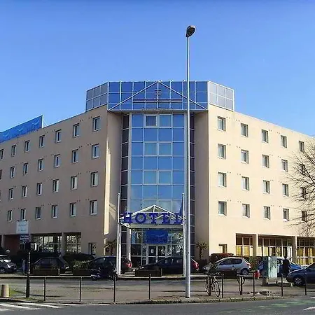 Novotel Centre Bord De Loire Отель 4*