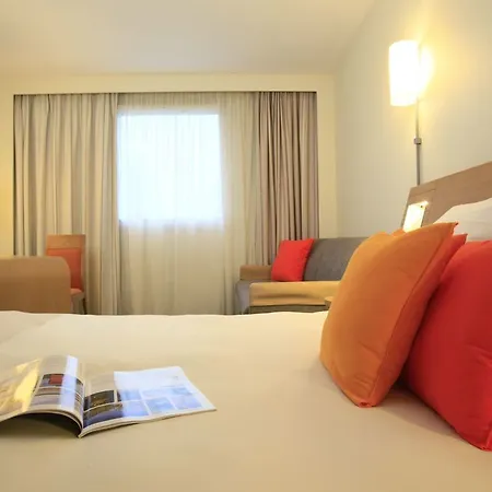 Novotel Centre Bord De Loire Hotel