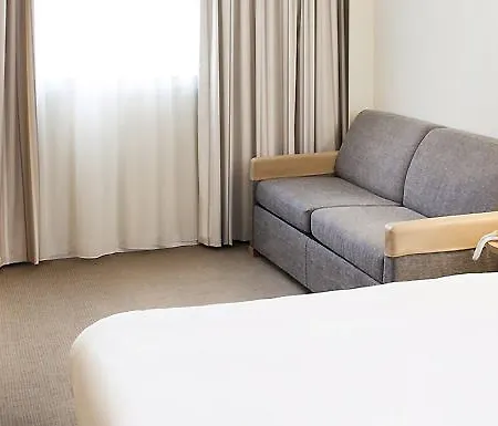 Novotel Centre Bord De Loire Hotel