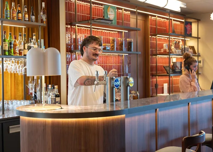 Hotel Novotel Centre Bord De Loire 4*