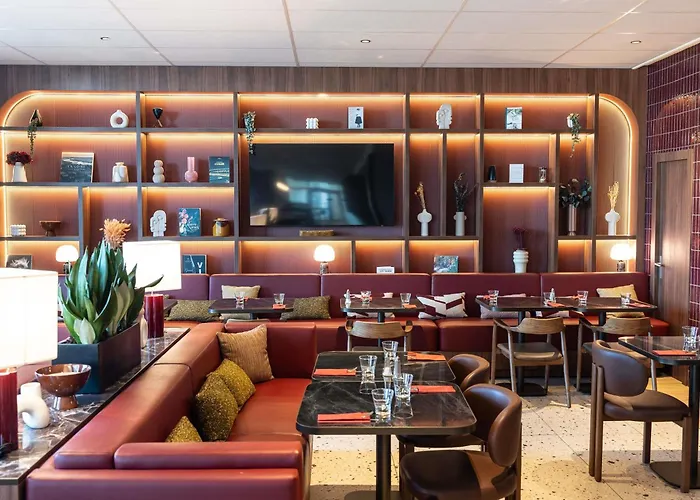 Novotel Centre Bord De Loire Hotel 4*