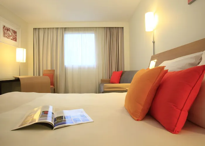 מלון Novotel Centre Bord De Loire