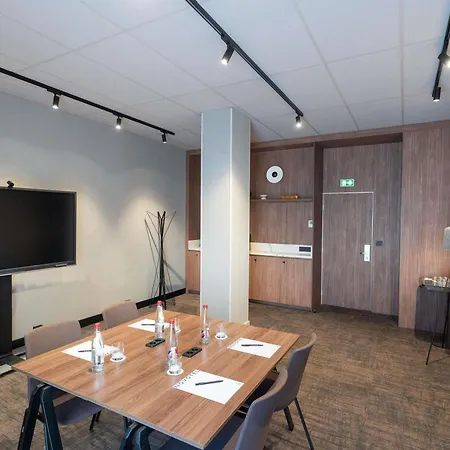 Novotel Centre Bord De Loire 4* Nantes