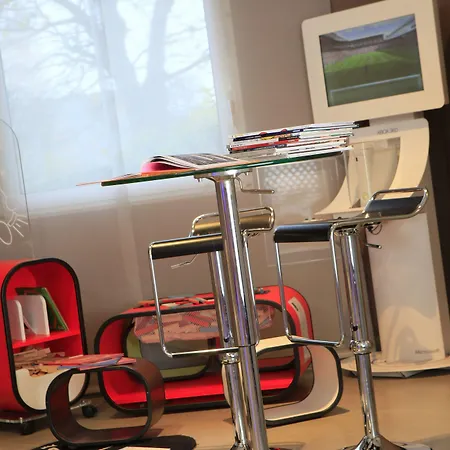 Novotel Centre Bord De Loire 4*