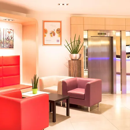 Novotel Centre Bord De Loire Szálloda